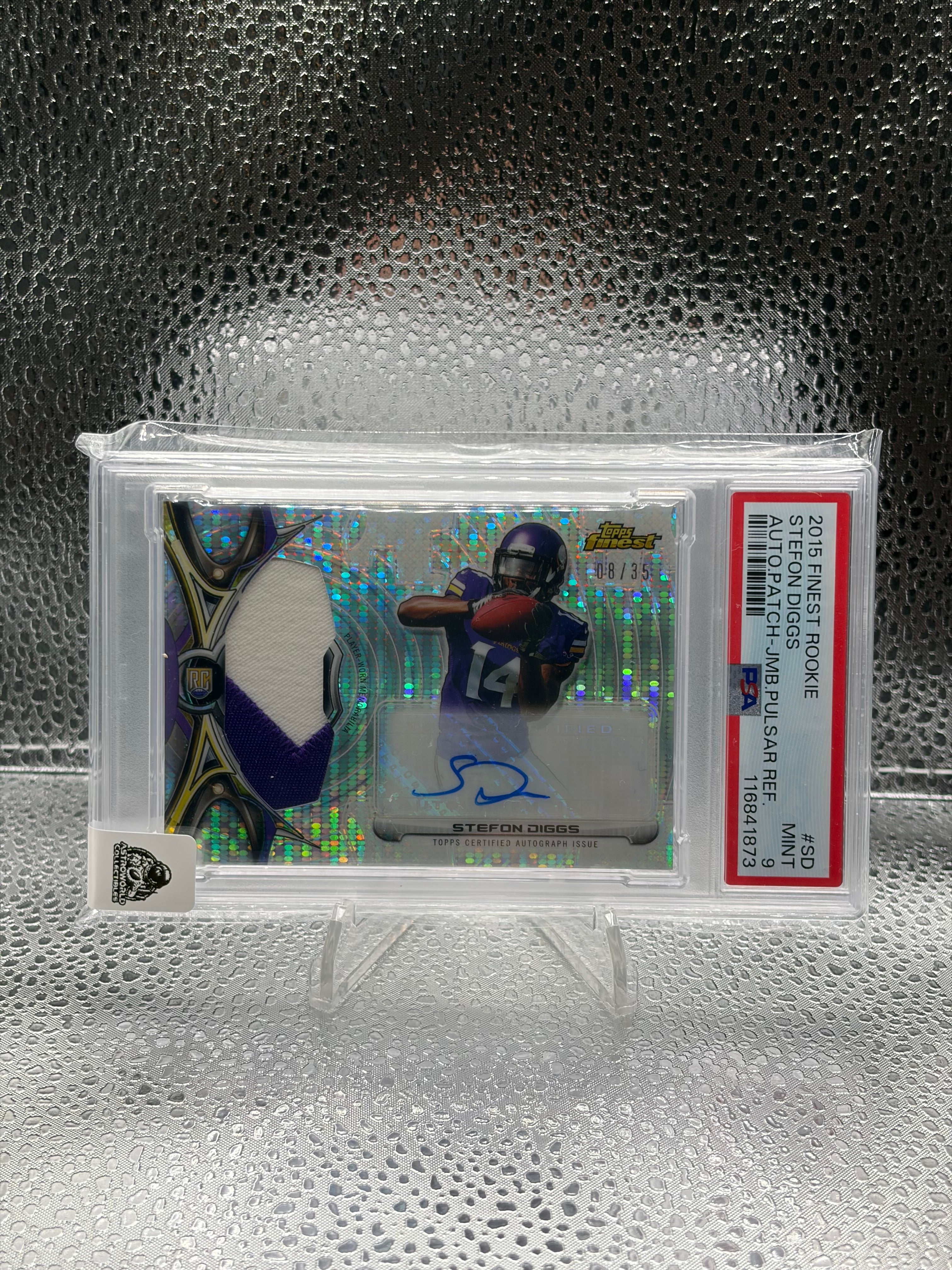 Stefon DIggs 2015 Finest Rookie Auto Patch Jumbo Puksar Refractor Mint 9